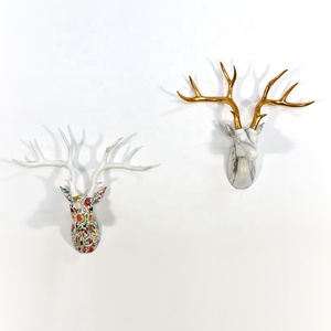 Arte de Pared con Cabeza de Animal de Resina, Reno Decorativo para el Hogar en Venta - Product Image 6