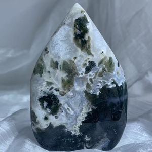 Vente en gros d'agates vertes polies de haute qualité, naturelles, en forme de goutte, avec cristal druzy gravé, pour la lithothérapie - Product Image 5