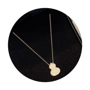Collana con ciondolo a forma di zucca con diamanti dorati per donna, da indossare tutti i giorni, stile carino, gioielli placcati in oro - Product Image 2