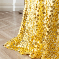 Nappe de mariage moderne de style nouveau, faite à la main, avec de grandes paillettes brillantes de 18 mm, en polyester rond, avec design patchwork et taille personnalisable