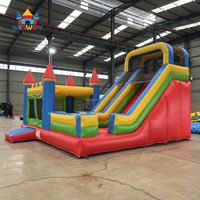 Château gonflable commercial personnalisable en PVC de 0,55 mm avec toboggan aquatique ou sec et souffleur inclus