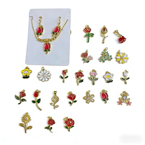 <span class=keywords><strong>Ciondolo</strong></span> BD-D603 a Forma di <span class=keywords><strong>Margherita</strong></span> con Perle Finte Smaltate per Collana, Placcato Oro in Rame, Charm per Borse, Creazione di Gioielli - Product Image 2