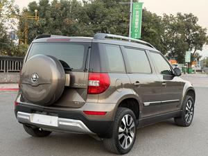 Voitures d'<span class=keywords><strong>occasion</strong></span> <span class=keywords><strong>SKODA</strong></span> <span class=keywords><strong>YETI</strong></span> 1.8TSI DSG Elegance - Product Image 2