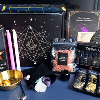 Caja de Artículos de Brujería para Adivinación con Cristales Naturales, Caja de Piedras de Chakra, Gemas Artificiales al por Mayor, Flores Secas y Velas