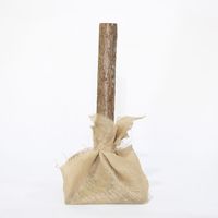 Weißer beflockter Weihnachtsbaum mit Naturholzstamm, verschneiter Kiefer, Jutebasis für Heim-, Hotel- und Einkaufszentrum-Dekoration