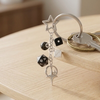 Porte-clés dés Y2K avec breloque étoile et croix, pendentif polyédrique D20 D6 pour sac, porte-clés dés noir 8 Ball pour femme