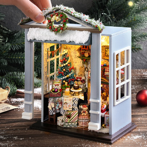 Cabaña DIY Z-032, Casa de Jengibre Navideña '<span class=keywords><strong>Ode</strong></span> a la Alegría', Modelo de Madera Hecho a Mano, Miniatura para Armar, Edad 14+ - Product Image 3