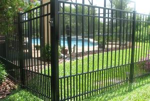 Clôture de jardin polyvalente en métal 2-en-1 Installation facile avec panneau supplémentaire de piquet pour chiot Style piquet plat Bois traité thermiquement - Product Image 6