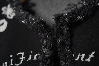 Veste d'hiver décontractée pour femmes Design matelassé Broderie faite à la main Robe Kimono Suzani Produit tricoté en vrac Décoré Fleurs florales