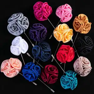 Großhandel Stoff Blume Brosche Stick Kamelie Anstecknadel hand gefertigt für Männer Anzug