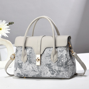 2025 Fall/Winter European American <strong>Retro</strong> Fashion Women's Handheld <strong>Tote</strong> Bag New Style Messenger Shoulder Bag - Product Image 2