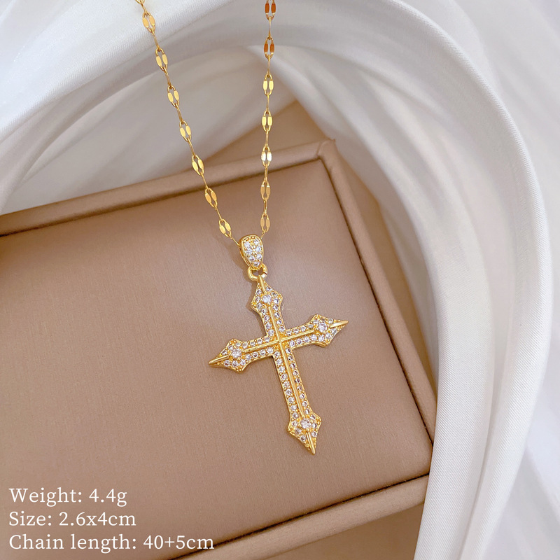 Pendentif en cuivre, chaîne en acier titane H333