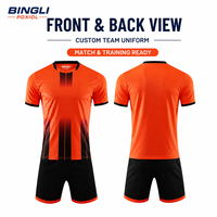 Tenues de football personnalisées haut de gamme pour équipes : Maillots et shorts avec logo, noms et numéros personnalisables pour clubs, commandes en gros, faible MOQ, qualité supérieure
