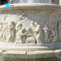 Fontaine murale en pierre antique, écologique, résistante à l'eau, design carré classique pour la décoration de jardin extérieur