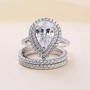 Anello da Donna in Oro Bianco con Diamante Naturale Taglio a Pera, Colore G, Design Halo, Anello di Fidanzamento T0694 - Product Image 6