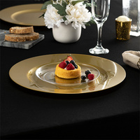 Assiettes de présentation rondes en plastique doré de 13 pouces, assiettes de présentation en plastique gaufré pour la décoration de table de mariage