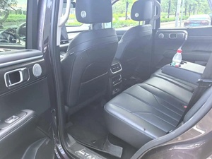 2026 GWM Tank 400 Hi4-Z Híbrido SUV Usado LHD 4WD Automático Morado con 2000 km como nuevo para exportación - Product Image 5