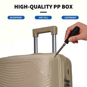 Vente directe universelle – Ensemble de 4 pièces (13, 20, 24, 28) en PP et polyester, moderne, imperméable, poignée souple, roulettes fixes, léger - Product Image 5