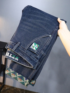 <span class=keywords><strong>กางเกง</strong></span><span class=keywords><strong>ยีน</strong></span><span class=keywords><strong>ส์</strong></span>ผู้ชายแฟชั่นใหม่กางเกงผ้ายีน<span class=keywords><strong>ส์</strong></span>ทรงสลิมฟิตผ้ายืดพิมพ์ลายสไตล์ตรงสำหรับเท้าเล็กๆเสื้อผ้าดีไซน์เนอร์ฤดูร้อน - Product Image 2