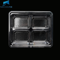 Barquette alimentaire jetable en plastique PET transparent à 4 compartiments pour l'emballage de desserts et de pâtisseries