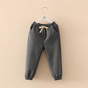 Achetez des vêtements pas chers en ligne, des pantalons pour filles en tissu de lin avec des motifs de tricot à la main de créateurs pour enfants - Product Image 2