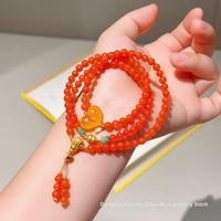 Bracelet pour femme en tungstène rouge sud naturel effet glacé, trois anneaux, accents cœur en cire d'abeille - Style de niche de luxe léger, design doux