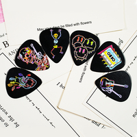 Nouvelle conception, médiator de guitare avec motif de crâne sur fond noir, médiator de guitare imprimé en couleur double face, personnalisé