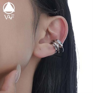 Boucles d'oreilles manchette larges irrégulières VAF Boucles d'oreilles manchette en acier inoxydable exagéré de style froid sans <span class=keywords><strong>piercing</strong></span> d'<span class=keywords><strong>oreille</strong></span> - Product Image 1