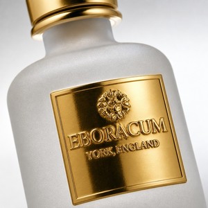 Tapón de Goma Personalizado de Lujo con Serigrafía Mate en Vidrio para Botellas de Aceite Esencial, Desinfectante de Manos, Jabón Líquido, Pañales y Papel Higiénico - Product Image 3
