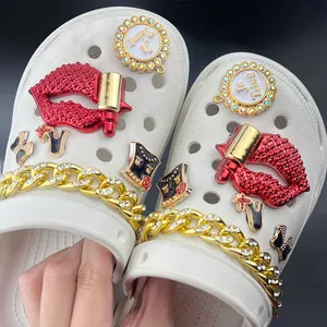 Großhandel luxus bling ketten strass kunststoff schuh charms zubehör für clog schuhe dekoration