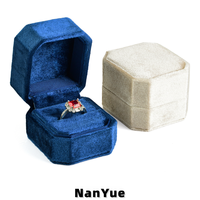 Boîte à bagues en velours à couvercle rabattable, octogonale chanfreinée, avec logo personnalisé pour une ou deux bagues, pour fiançailles, mariage, bijoux, emballage de vente au détail