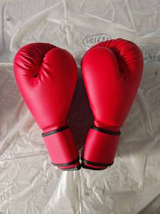 <span class=keywords><strong>Guantes</strong></span> de Boxeo de Cuero de <span class=keywords><strong>12</strong></span> <span class=keywords><strong>oz</strong></span> Profesionales al por Mayor para Todas las Edades con Logo Personalizado <span class=keywords><strong>Guantes</strong></span> Protectores de Entrenamiento para Gimnasio en Casa - Product Image 6