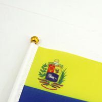 2024 Venta caliente de fábrica Venezuela poste de madera bandera ondeada a mano para vacaciones generales