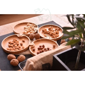Plateau de service divisé en bambou Forme de coeur Design Salade de fromage Fruits Plats en bois - Product Image 6