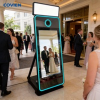 Miroir tactile de mariage en gros de 70 pouces avec écran tactile LCD de 32 pouces, unité de photomaton et miroir selfie