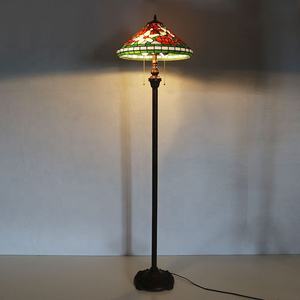 Lampadaire en verre teinté LongHuiJing avec verre Tiffany en finition bronze Valiant - Product Image 2