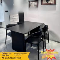 Ensemble de table et chaises de restaurant en MDF noir, plateau en pierre frittée, structure en acier carbone, design minimaliste et luxueux, compact