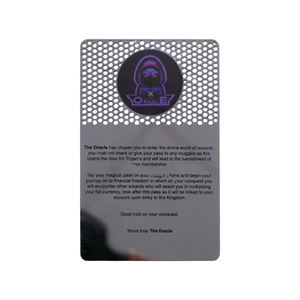 Tarjeta de presentación VIP de lujo en acero inoxidable dorado, con impresión metálica personalizada y grabado en relieve. - Product Image 4