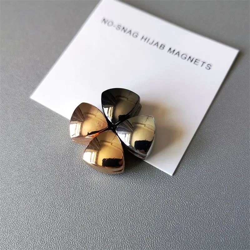 2022 Fancy Luxury Magnet Muslim Jewelry Silk Long Scarf Shawl Safety Buckle Magnet Brooch Muslim Scarf Women Magnetic Hijab Pins
