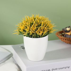 Plante artificielle en pot Qi Xing, 14 cm de hauteur, en plastique, ornement décoratif d'intérieur pour bureau, couleurs vert, rose, violet, jaune - Product Image 4