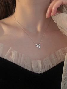 Collana con fiocco in <span class=keywords><strong>argento</strong></span> LT-834 <span class=keywords><strong>925</strong></span> Design leggero di lusso 2025 nuovo stile popolare per l'estate da donna con ciondolo a forma di clavicola di nicchia - Product Image 5