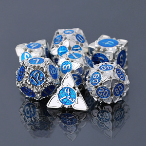 Ensemble de dés LOVE creux en métal pour DND, Dungeons and Dragons, jeu de dés de rôle, TRPG, dés Cthulhu - Product Image 4