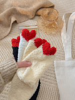 New Arrival Custom Logo Damen Winter Dicker Boden Schlafen Fuzzy Fluffy Socken Coral Fleece Crew Länge Niedliche Herz Muster Manschette