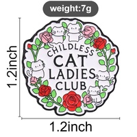 Broche en émail souple 'Childless Cat Ladies Club' avec couronne de roses en alliage de zinc, pour sac à dos, veste, chapeau, revers, objet de collection
