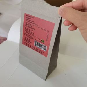Sobre de Papel para Empaque con Logotipo Personalizado y Ventana para Pantalones Cortos de Niña - Product Image 2