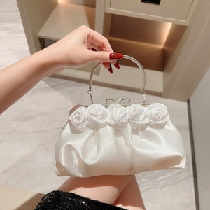 RB537 New Style Woman Floral <strong>Wedding</strong> Bride Cosmetic Lip <strong>Bag</strong> Elegant <strong>Clutch</strong> <strong>Bag</strong> Party Evening Handbags Purse <strong>for</strong> <strong>Guest</strong> - Product Image 6