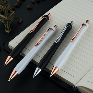 Penna a Sfera GemFully Winning Product 2026 Bella White con Finiture in Oro Rosa a Forma di Donna - Product Image 3