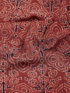 Tela Ajrakh 100% de la Mejor Calidad, Precios Accesibles, Tela Ajrakh Más Vendida, Hecha a Mano, Hermoso Estampado, Color Elegante - Product Image 2