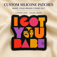 Écussons personnalisés en silicone souple 2D 3D, logos en caoutchouc, étiquettes pour vêtements, chapeaux, sacs et marques de mode