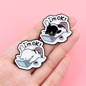Spilla Smaltata a Forma di Gatto Carino 'I'M OK', Distintivo Cartoon per Zaini, Abbigliamento, Accessori da Ufficio, Gioielli, Regalo per Amici - Product Image 3